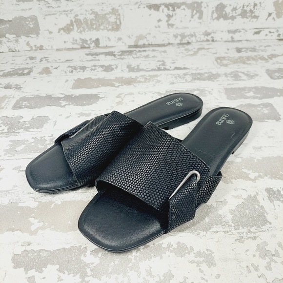 Susina Black Single Strap Slide Slipper Contemporary Sandals V638 - Picture 2 of 11